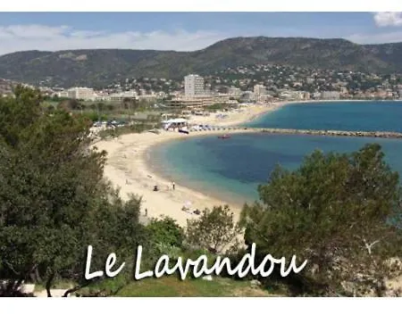L'azur * لو لا فاندو